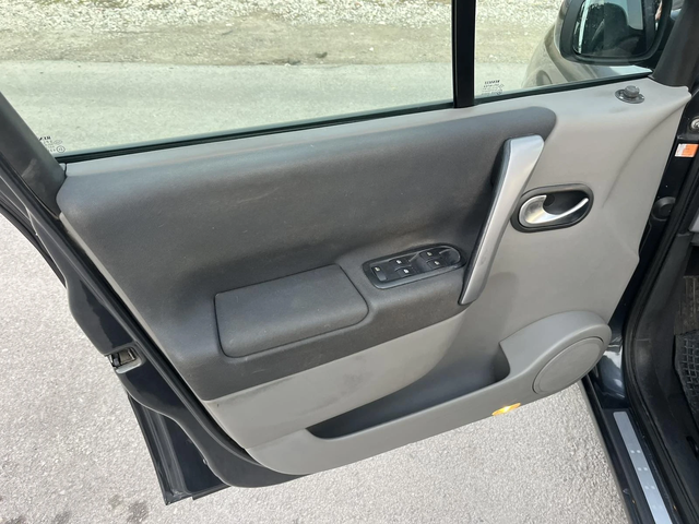 Renault Scenic 1.9DCI 110кс 6 СКОРОСТИ КЛИМАТРОНИК АВТОПИЛОТ FACE - автомобили, коли, обяви за нови и употребявани 6