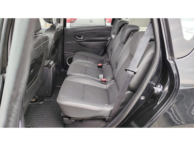 Renault Scenic - автомобили, коли, обяви за нови и употребявани 11