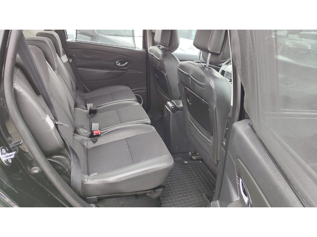 Renault Scenic - автомобили, коли, обяви за нови и употребявани 12