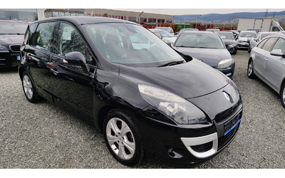 renault-scenic - 2