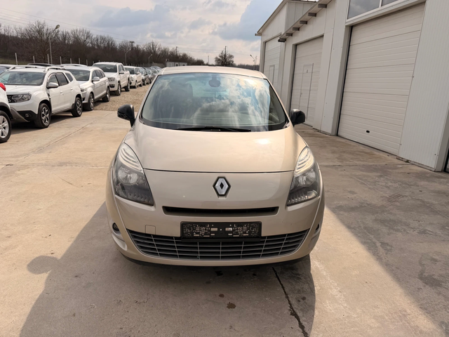 Renault Scenic 1.9dci 131k.c * Navi* 7 mesta* UNIKAT* - автомобили, коли, обяви за нови и употребявани 10