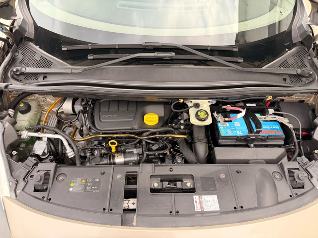 Renault Scenic 1.9dci 131k.c * Navi* 7 mesta* UNIKAT* - автомобили, коли, обяви за нови и употребявани 16