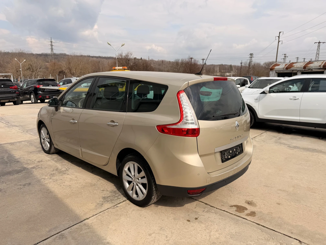 Renault Scenic 1.9dci 131k.c * Navi* 7 mesta* UNIKAT* - автомобили, коли, обяви за нови и употребявани 4