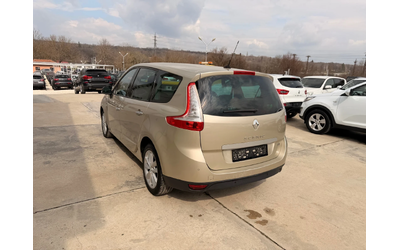 renault-scenic - 5
