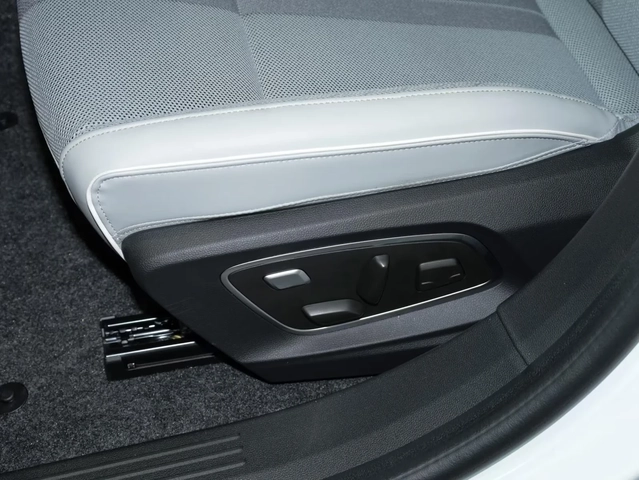 Renault Scenic E-Tech 87kWh Iconic - Full Options - автомобили, коли, обяви за нови и употребявани 12