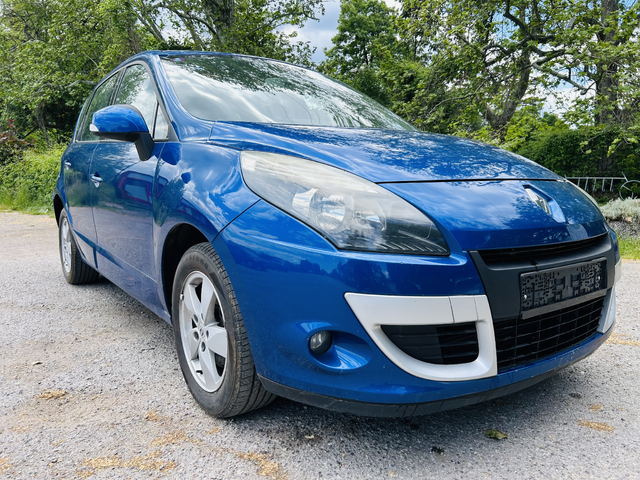 Renault Scenic ТСЕ 130 - автомобили, коли, обяви за нови и употребявани 0