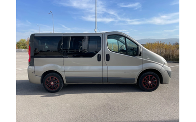 renault-trafic - 2