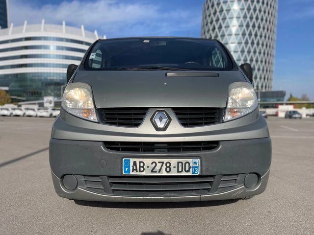 Renault Trafic 2.0dCI-NAVI-9места - автомобили, коли, обяви за нови и употребявани 7
