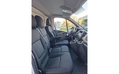 Renault Trafic 1.6 TDI, 125 к.с. КЛИМАТИК - автомобили, коли, обяви за нови и употребявани 13