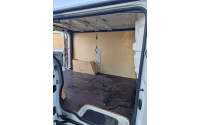 Renault Trafic 1.6 TDI, 125 к.с. КЛИМАТИК - автомобили, коли, обяви за нови и употребявани 9