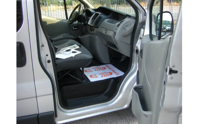 Renault Trafic 2.0dci 6ck. 9MECTA - автомобили, коли, обяви за нови и употребявани 11