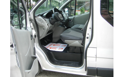 Renault Trafic 2.0dci 6ck. 9MECTA - автомобили, коли, обяви за нови и употребявани 8