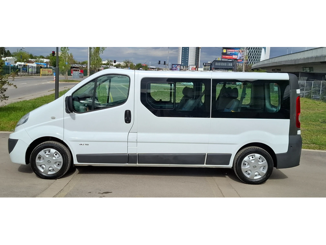Renault Trafic 2.0  115kc Дълга база 211000м 9  местен - автомобили, коли, обяви за нови и употребявани 2