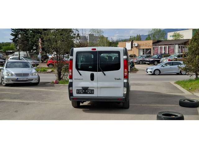 Renault Trafic 2.0  115kc Дълга база 211000м 9  местен - автомобили, коли, обяви за нови и употребявани 4