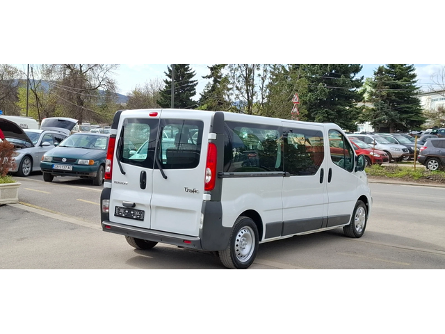 Renault Trafic 2.0  115kc Дълга база 211000м 9  местен - автомобили, коли, обяви за нови и употребявани 5