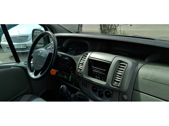 Renault Trafic 2.0  115kc Дълга база 211000м 9  местен - автомобили, коли, обяви за нови и употребявани 8
