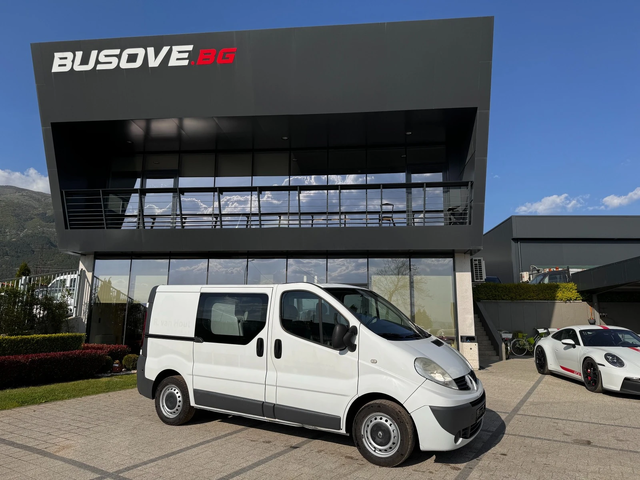 Renault Trafic 2.0dCI 5-местен Климатик - автомобили, коли, обяви за нови и употребявани 0