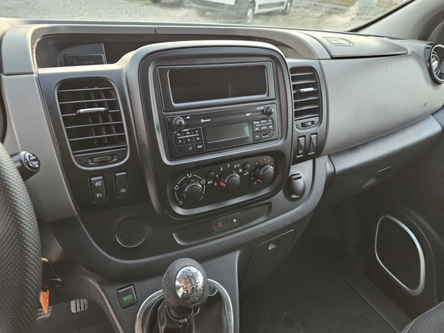 Renault Trafic ТОВАРОПЪТНИК/EURO 6 - автомобили, коли, обяви за нови и употребявани 10