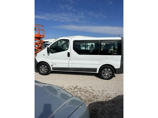 Renault Trafic - автомобили, коли, обяви за нови и употребявани 3
