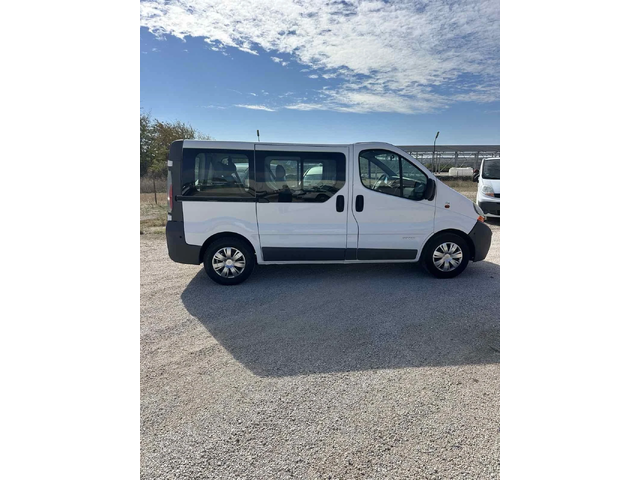 Renault Trafic - автомобили, коли, обяви за нови и употребявани 4