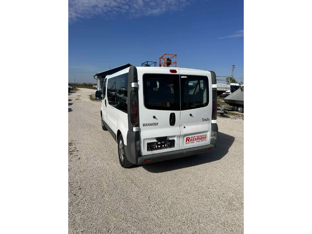 Renault Trafic - автомобили, коли, обяви за нови и употребявани 6