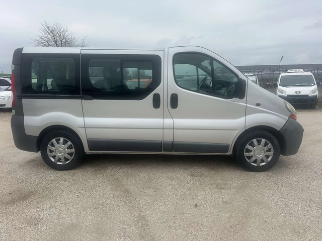 Renault Trafic - автомобили, коли, обяви за нови и употребявани 3