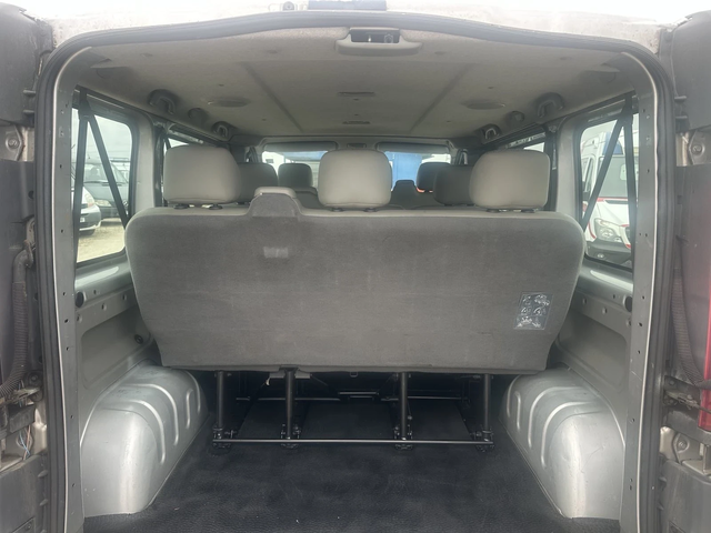 Renault Trafic - автомобили, коли, обяви за нови и употребявани 8