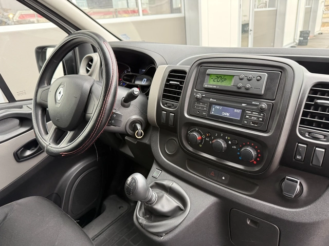 Renault Trafic - автомобили, коли, обяви за нови и употребявани 13