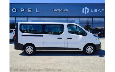 renault-trafic-bus-patnicheski-125k-s-dizel - 4
