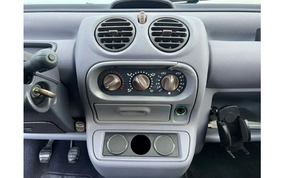 Renault Twingo 1.2I - автомобили, коли, обяви за нови и употребявани 9