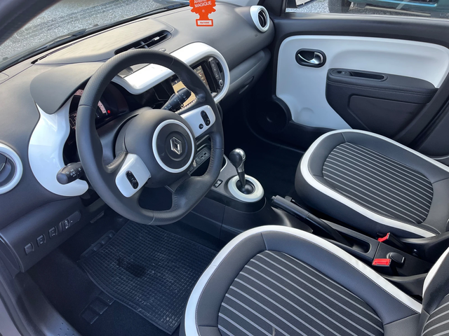 Renault Twingo - автомобили, коли, обяви за нови и употребявани 11