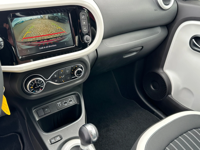 Renault Twingo Elektrik/Techno Schuko/ - автомобили, коли, обяви за нови и употребявани 12