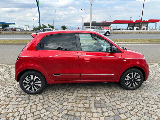 Renault Twingo Elektrik/Techno Schuko/ - автомобили, коли, обяви за нови и употребявани 8