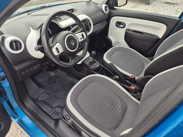 Renault Twingo 900i - автомобили, коли, обяви за нови и употребявани 16