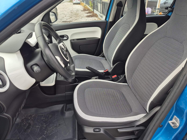 Renault Twingo 900i - автомобили, коли, обяви за нови и употребявани 17