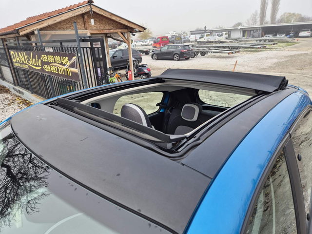 Renault Twingo 900i - автомобили, коли, обяви за нови и употребявани 9