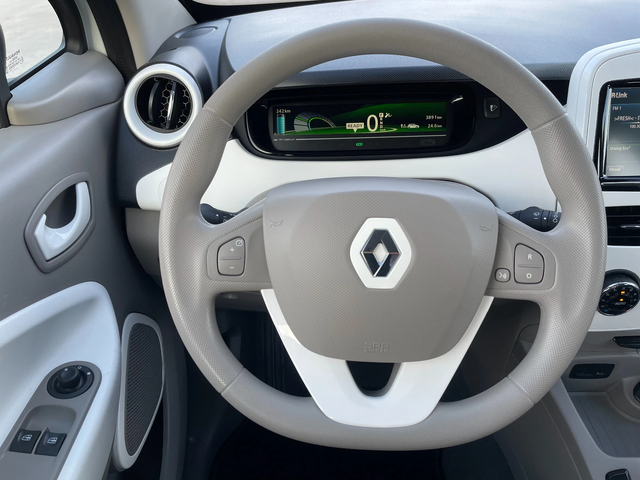Renault Zoe 41kw Germany НОВ - автомобили, коли, обяви за нови и употребявани 11
