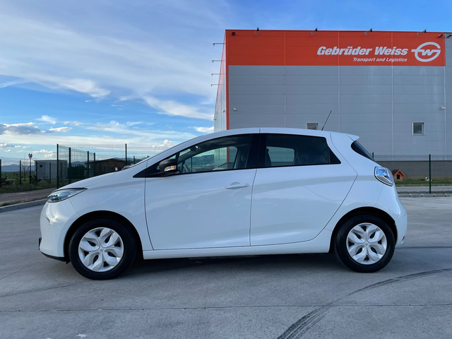 Renault Zoe 41kw Germany НОВ - автомобили, коли, обяви за нови и употребявани 3