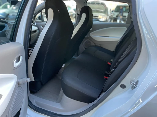 Renault Zoe Q210-NAVI-AUTO-22kW - автомобили, коли, обяви за нови и употребявани 10