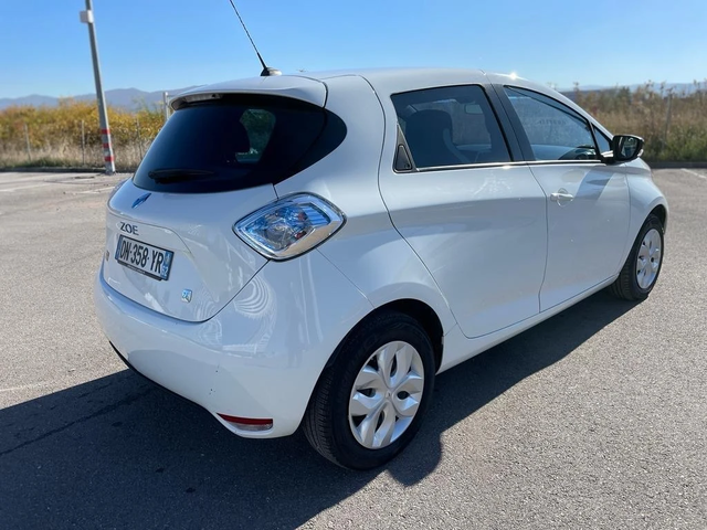Renault Zoe Q210-NAVI-AUTO-22kW - автомобили, коли, обяви за нови и употребявани 3