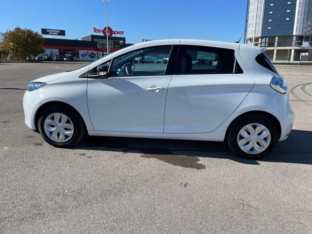 Renault Zoe Q210-NAVI-AUTO-22kW - автомобили, коли, обяви за нови и употребявани 6