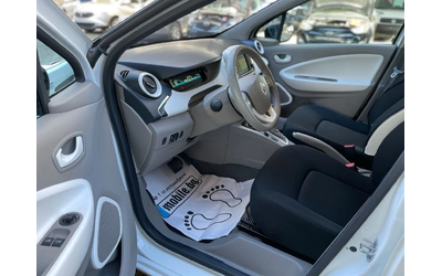Renault Zoe Q210-NAVI-AUTO-22kW - автомобили, коли, обяви за нови и употребявани 9