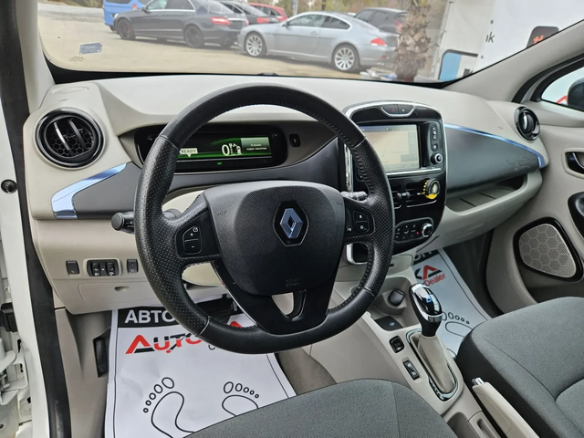 Renault Zoe 53.000km= НАВИГАЦИЯ= КАМЕРА= KEYLESS - автомобили, коли, обяви за нови и употребявани 7