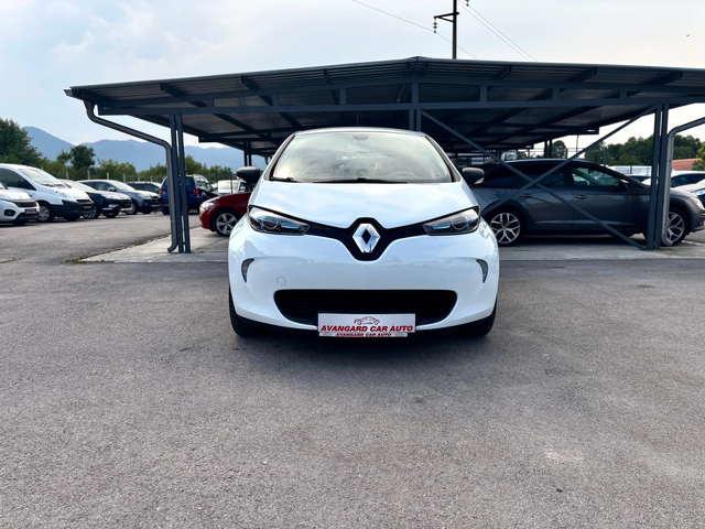 Renault Zoe - автомобили, коли, обяви за нови и употребявани 0