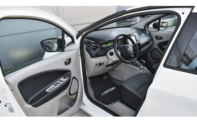 Renault Zoe Evolution R240 - автомобили, коли, обяви за нови и употребявани 7