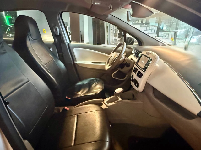 Renault Zoe 44KW* Zero Emissions* Лизинг - автомобили, коли, обяви за нови и употребявани 7