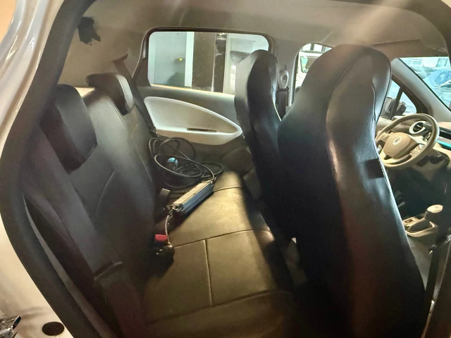 Renault Zoe 44KW* Zero Emissions* Лизинг - автомобили, коли, обяви за нови и употребявани 8