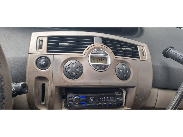 РЕНО СЦЕНИК 1,6 16v - автомобили, коли, обяви за нови и употребявани 10