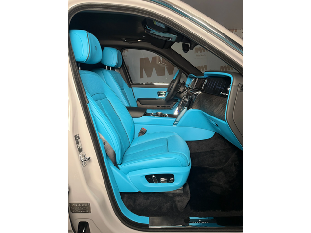 Rolls-Royce Cullinan Series II Facelift* Tempest Grey+ Turchese - автомобили, коли, обяви за нови и употребявани 8