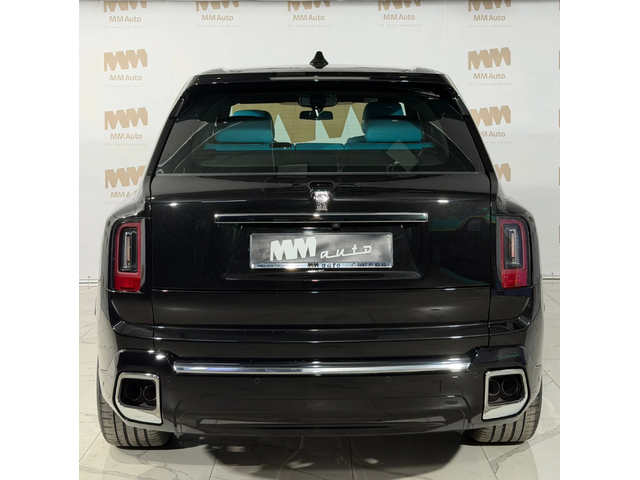 Rolls-Royce Cullinan Series II Facelift* Black+ Turchese - автомобили, коли, обяви за нови и употребявани 4